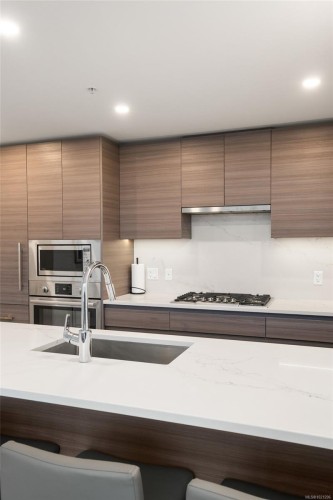 1408-777 Herald St, Victoria, BC - Indoor Photo Showing Kitchen With Upgraded Kitchen