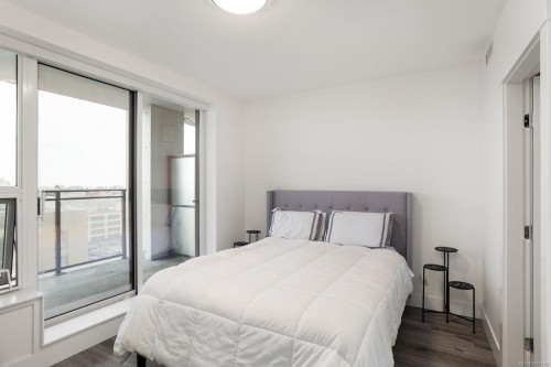 1408-777 Herald St, Victoria, BC - Indoor Photo Showing Bedroom