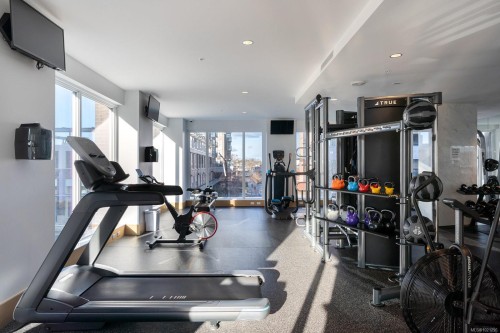 1408-777 Herald St, Victoria, BC - Indoor Photo Showing Gym Room