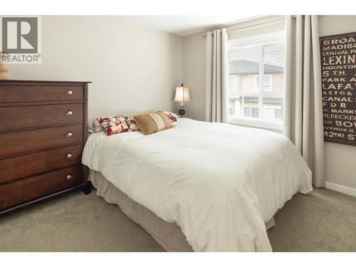 680 Old Meadows Road Unit# 81, Kelowna, BC - Indoor Photo Showing Bedroom