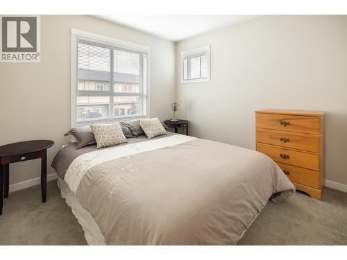 680 Old Meadows Road Unit# 81, Kelowna, BC - Indoor Photo Showing Bedroom