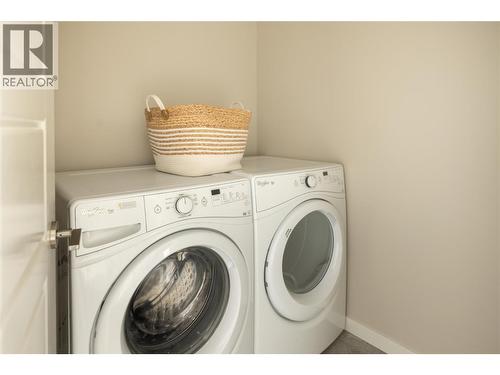 680 Old Meadows Road Unit# 81, Kelowna, BC - Indoor Photo Showing Laundry Room