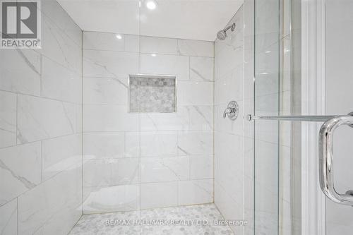 226 Amand Drive, Kitchener, ON - Indoor Photo Showing Bathroom