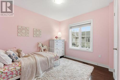 80 - 1401 Plains Road E, Burlington, ON - Indoor Photo Showing Bedroom