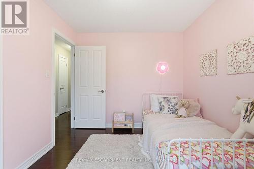 80 - 1401 Plains Road E, Burlington, ON - Indoor Photo Showing Bedroom