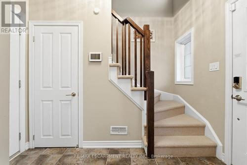 80 - 1401 Plains Road E, Burlington, ON - Indoor Photo Showing Other Room