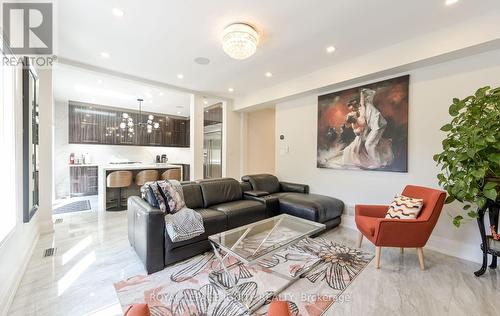 24 Christensen Avenue, Caledon, ON - Indoor Photo Showing Living Room