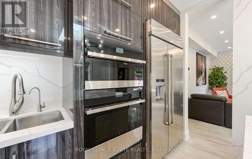 24 Christensen Avenue, Caledon, ON - Indoor Photo Showing Kitchen With Upgraded Kitchen
