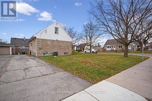 52 Sylvia Crescent, Hamilton, ON - Outdoor