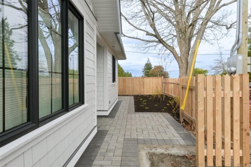 4-5032 Wesley Rd, Saanich, BC - Outdoor With Deck Patio Veranda With Exterior