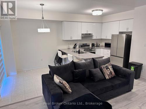 37 George Brier Drive W, Brant (Paris), ON - Indoor Photo Showing Kitchen