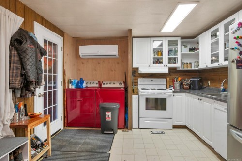 1760 Mcdonald Rd, Campbell River, BC 