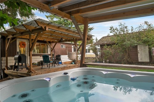 1760 Mcdonald Rd, Campbell River, BC 