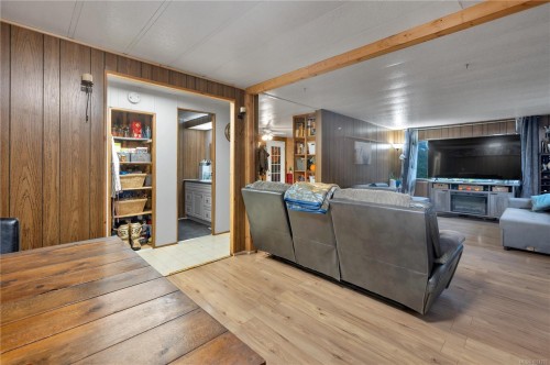 1760 Mcdonald Rd, Campbell River, BC 