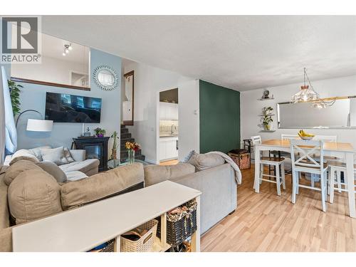 3800 40 Avenue Unit# 38, Vernon, BC - Indoor Photo Showing Living Room With Fireplace