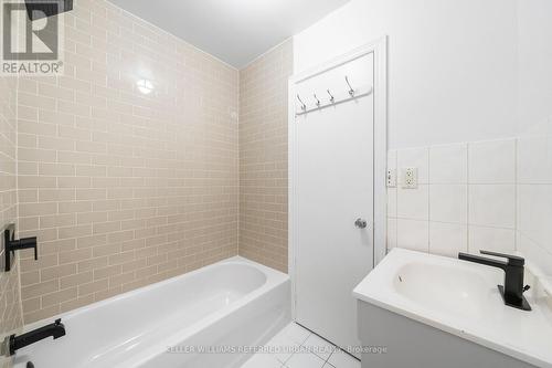 Main - 46 Concord Avenue, Toronto, ON - Indoor Photo Showing Bathroom