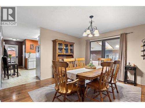 4154 Cameron Road, Kamloops, BC - Indoor Photo Showing Dining Room