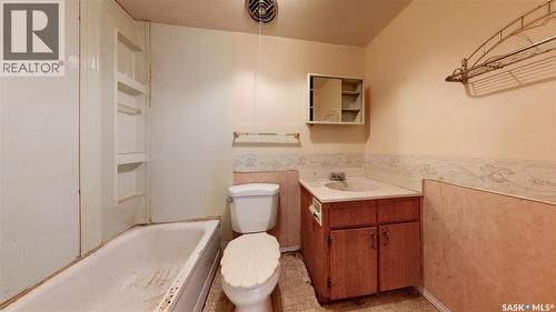 "Irvine-Kelln Acreage" - 10 Acres More Or Less, Last Mountain Valley Rm No. 250, SK - Indoor Photo Showing Bathroom