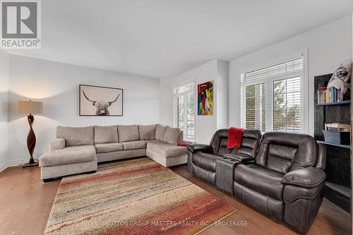 317 Nalon Road, Gananoque, ON - Indoor Photo Showing Living Room