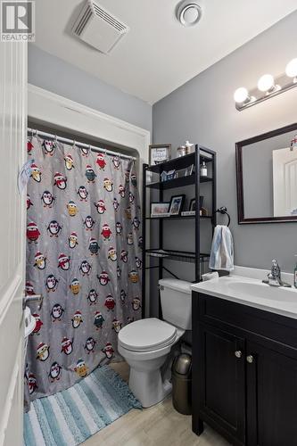 5 Lake Wynds Drive, Paradise, NL - Indoor Photo Showing Bathroom