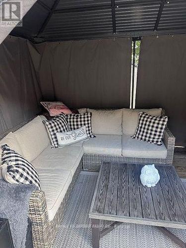 84 Barons Avenue N, Hamilton, ON - 