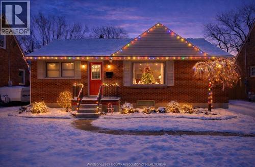 964 PARKVIEW AVENUE  Windsor, ON N8S 2X4