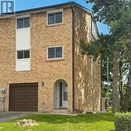 76 - 1330 TROWBRIDGE DRIVE  Oshawa, ON L1G 7L1
