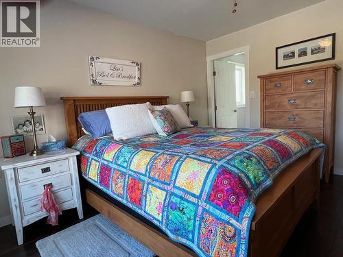 814 8 Avenue, Vernon, BC - Indoor Photo Showing Bedroom