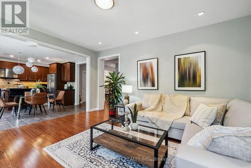 165 Rivers Edge Place, Whitby, ON - Indoor Photo Showing Living Room
