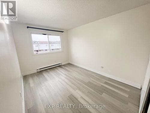 120 - 248 Milestone Crescent, Aurora, ON - Indoor Photo Showing Other Room