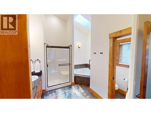 7305 Copperhorn Drive, Radium Hot Springs, BC - Indoor Photo Showing Other Room