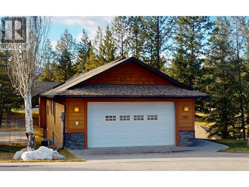 7305 Copperhorn Drive, Radium Hot Springs, BC - Outdoor