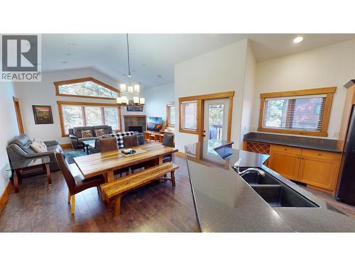 7305 Copperhorn Drive, Radium Hot Springs, BC - Indoor