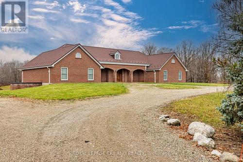 2643 Old Victoria Road, London South (South U), ON 