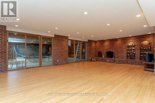 2643 Old Victoria Road, London South (South U), ON 