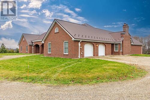 2643 Old Victoria Road, London South (South U), ON 