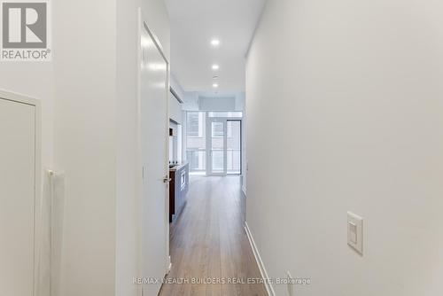 405 - 39 Roehampton Avenue, Toronto, ON - Indoor