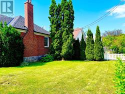 Exterior - Side Yard - 