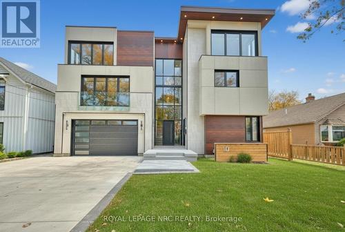 Spanning 4 finished levels - 10 Pawling Street, St. Catharines (Port Dalhousie), ON - Outdoor