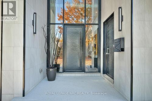 2 bedrm ACCESSORY SUITE on main level - 10 Pawling Street, St. Catharines (Port Dalhousie), ON - Outdoor With Exterior