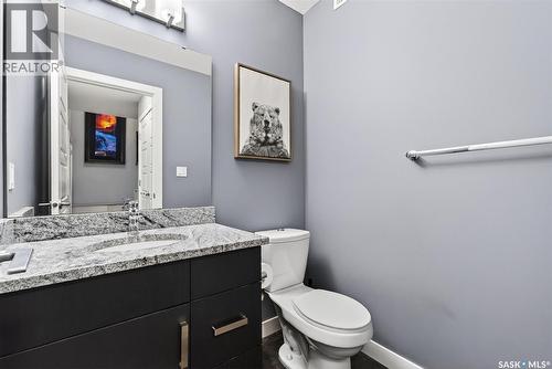 5669 Glide Crescent, Regina, SK - Indoor Photo Showing Bathroom