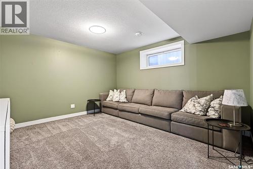 5669 Glide Crescent, Regina, SK - Indoor