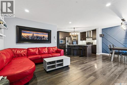 5669 Glide Crescent, Regina, SK - Indoor Photo Showing Living Room