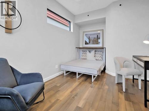 700 Churchill Avenue, Penticton, BC - Indoor