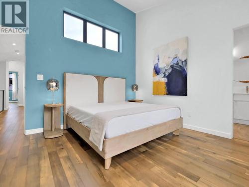 700 Churchill Avenue, Penticton, BC - Indoor Photo Showing Bedroom