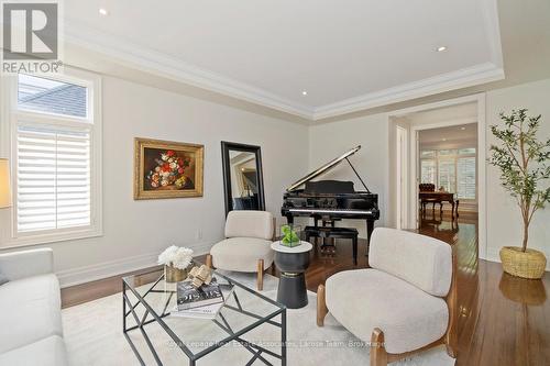 562 Gladwyne Court, Mississauga, ON - Indoor Photo Showing Living Room