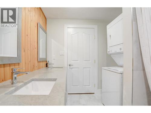 3525 Mckellar Road, West Kelowna, BC - Indoor Photo Showing Laundry Room