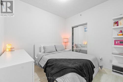605 - 150 East Liberty Street, Toronto, ON - Indoor Photo Showing Bedroom