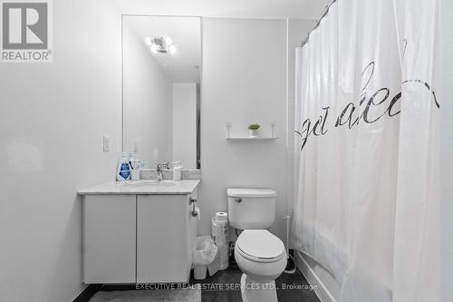605 - 150 East Liberty Street, Toronto, ON - Indoor Photo Showing Bathroom