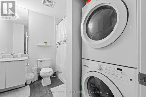 605 - 150 East Liberty Street, Toronto, ON - Indoor Photo Showing Laundry Room
